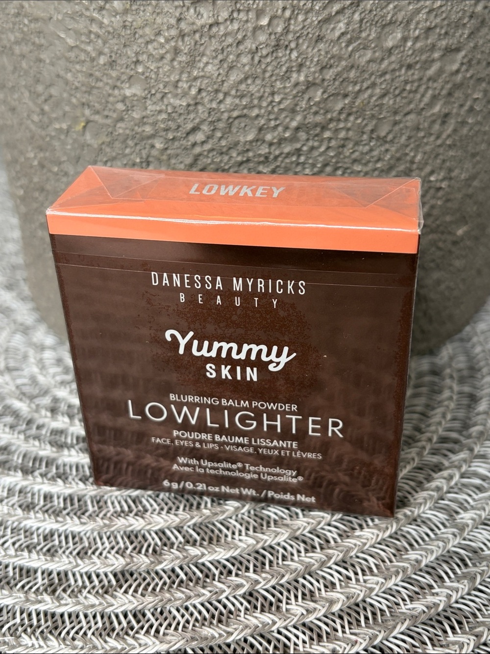 ❤️$14 NWT Danessa Myricks Beauty Yummy Skin Lowlighter in Lowkey 6g